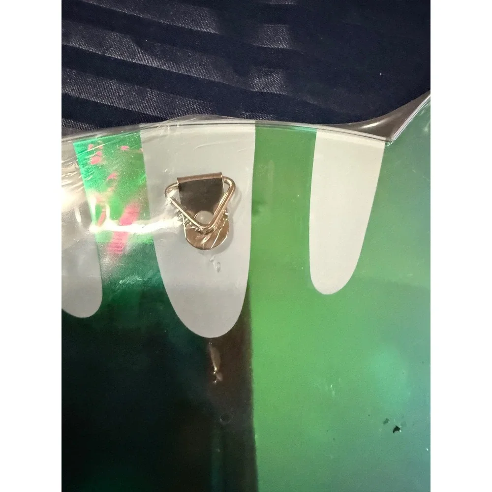 N/A iridescent cat